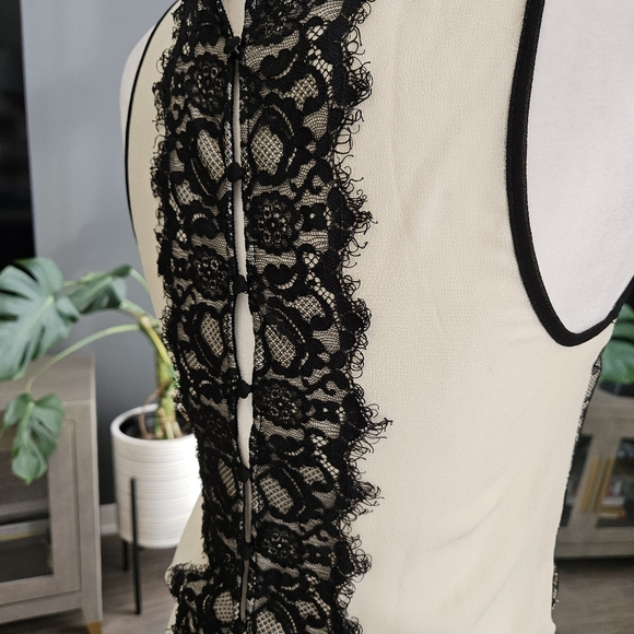 UO lace blouse - Picture 5 of 15